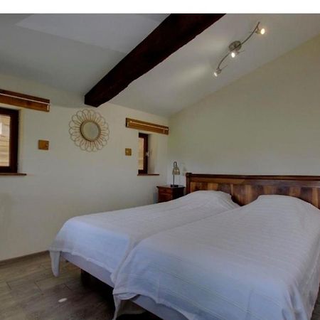 Chambres D'Hotes Les Vignes Montcet 외부 사진