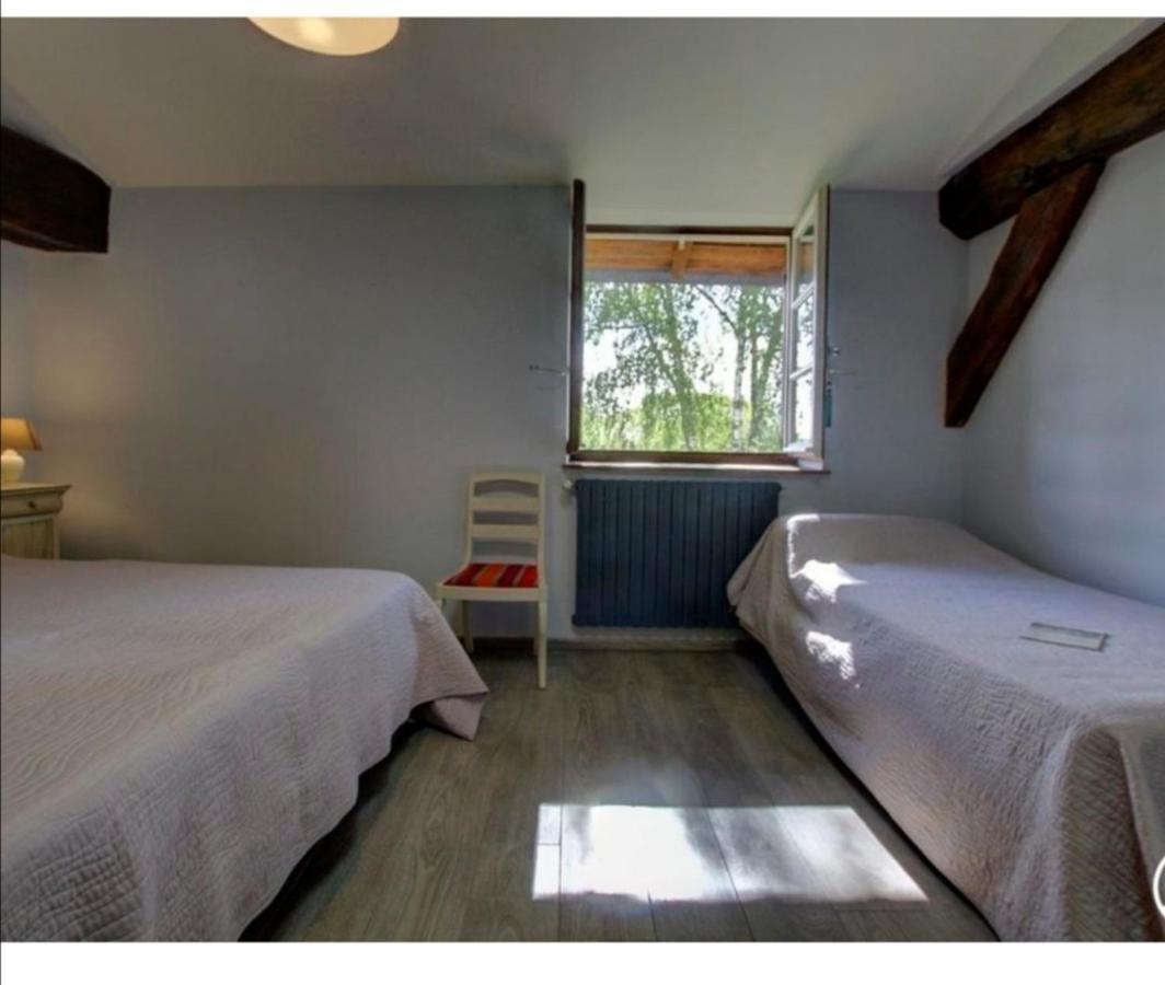 Chambres D'Hotes Les Vignes Montcet 외부 사진