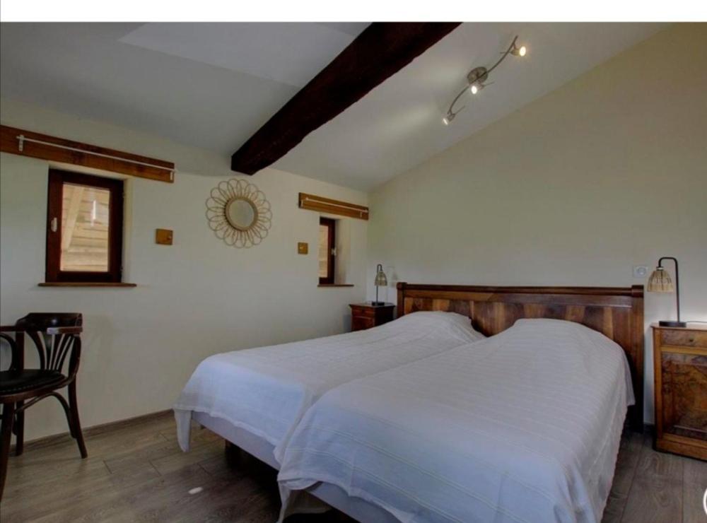 Chambres D'Hotes Les Vignes Montcet 외부 사진